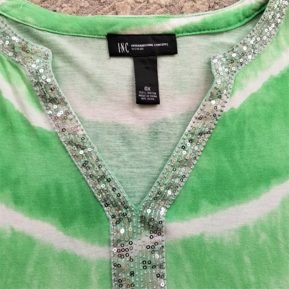 INC International Concepts Top Tunic Green & White Tie Dye Sequins Size 0X - Picture 9 of 12